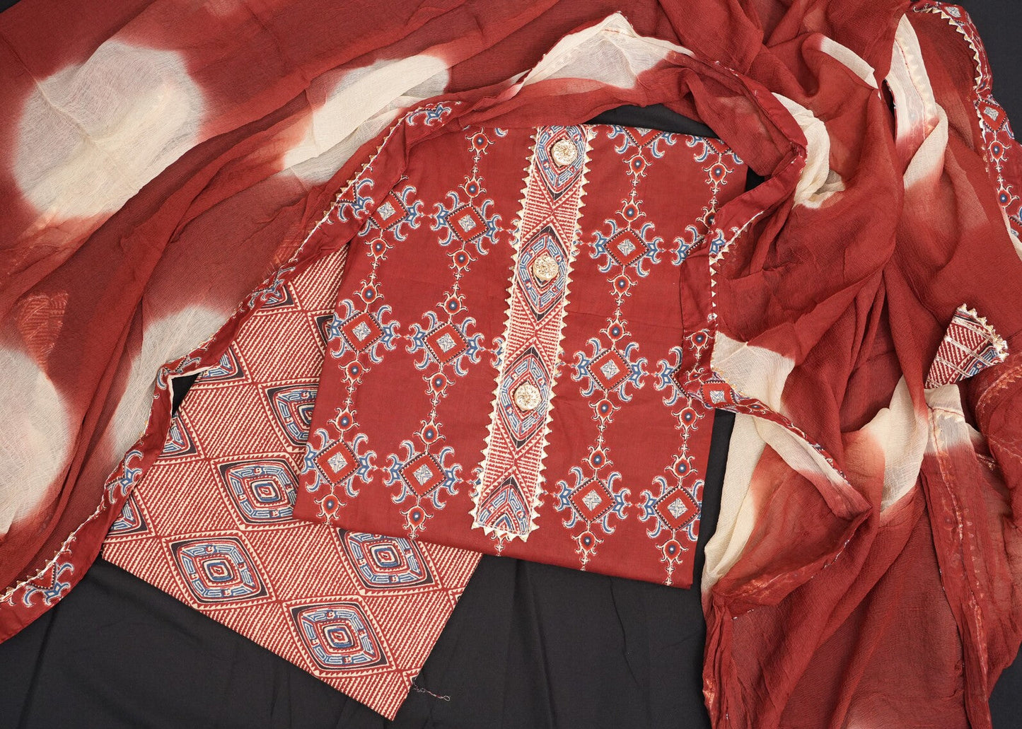 TRADITIONAL RUST RED HAND BLOCK PRINTED UNSTITCHED SUIT