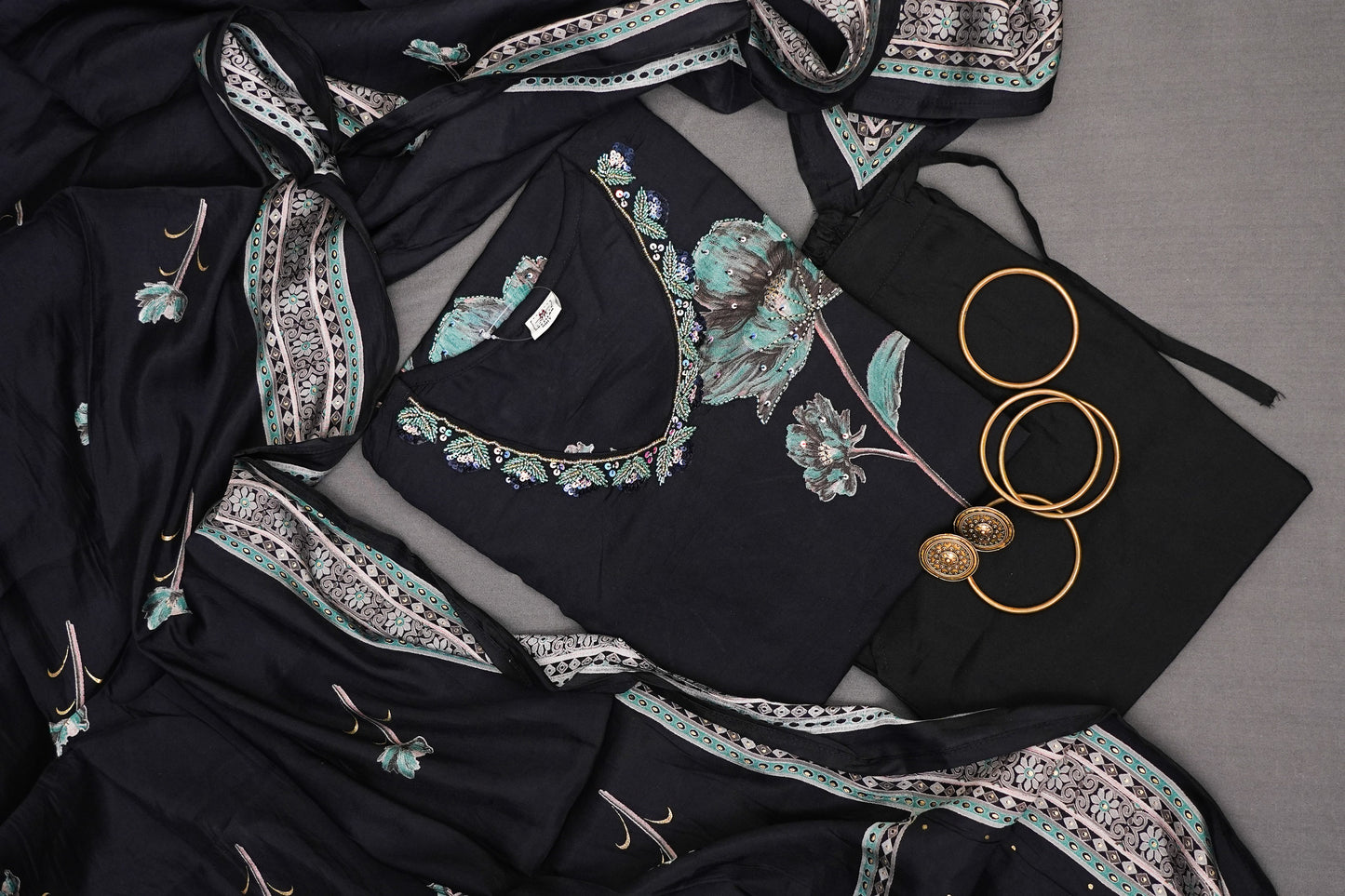 MIDNIGHT BLOOM SUIT SET 3
