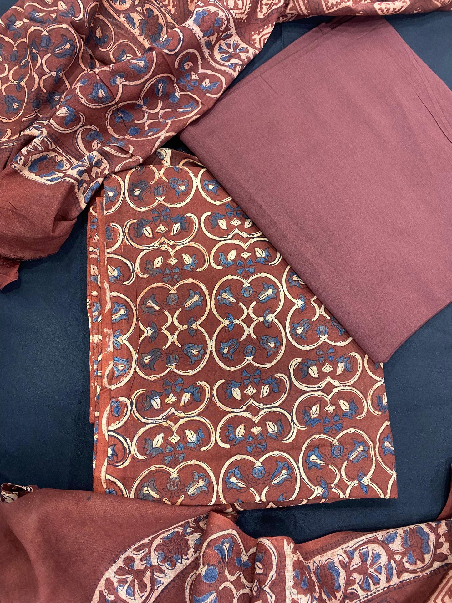 Rust Noir Floral Harmony