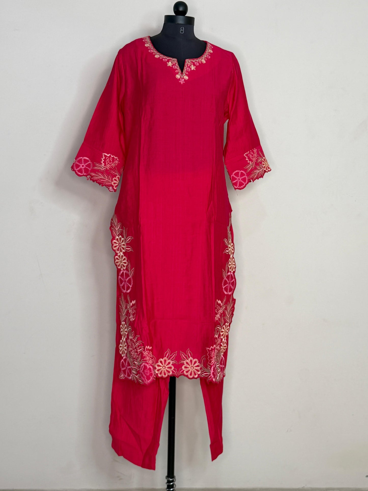 Rani Noor Embroidered Kurta Set
