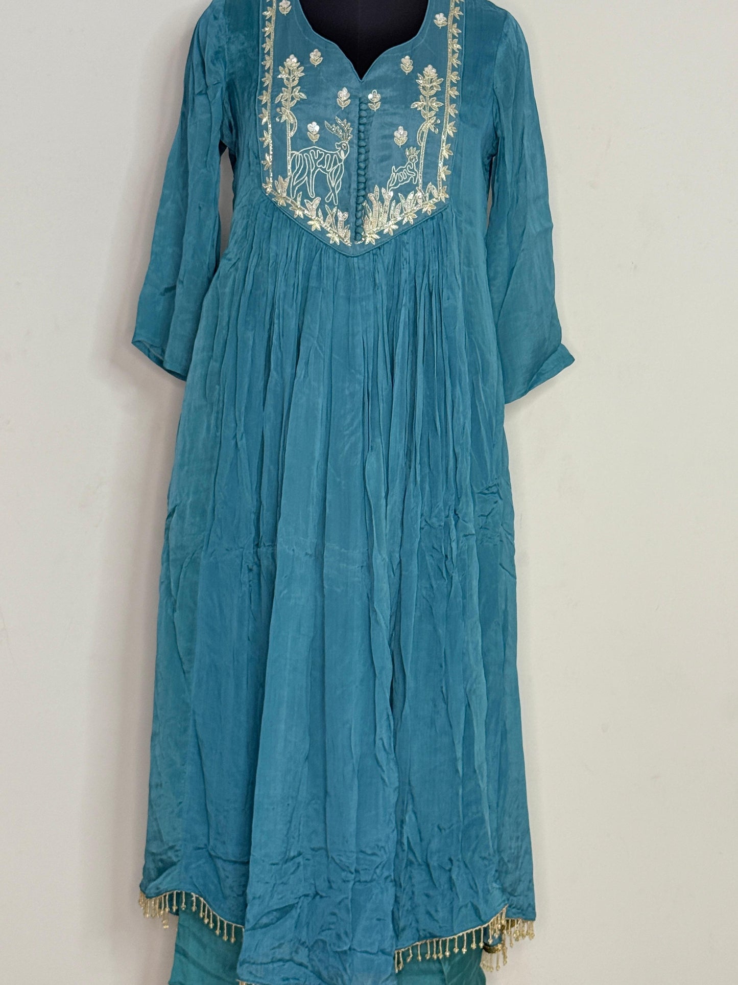 Neelaya Teal Hand-Embroidered Kurta Set