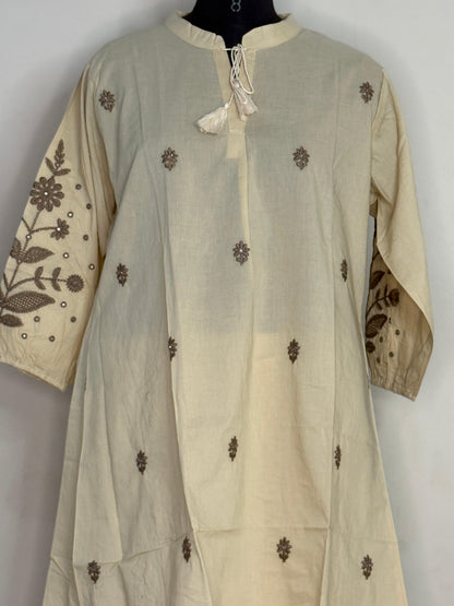 Ivory Vanya Embroidered Kurta Set