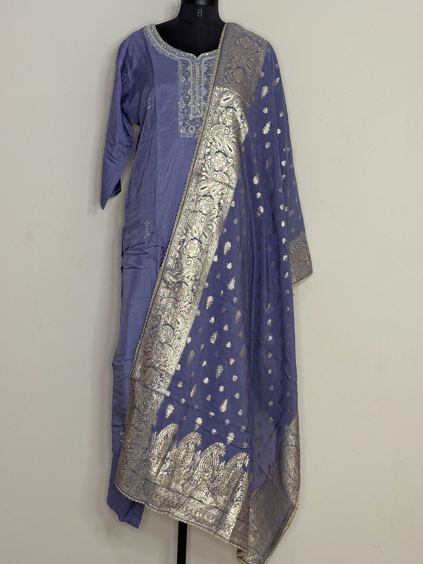 Neel Tara Zari Kurta Set